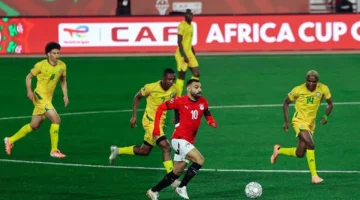 تصنيف جديد أبرز إيتو وصلاح خامساً بين أعظم لاعبي أفريقيا